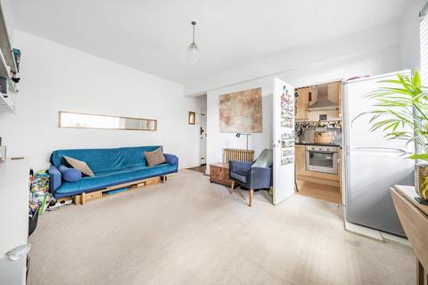 Hamlet Gardens, Hammersmith 1 bed flat for sale