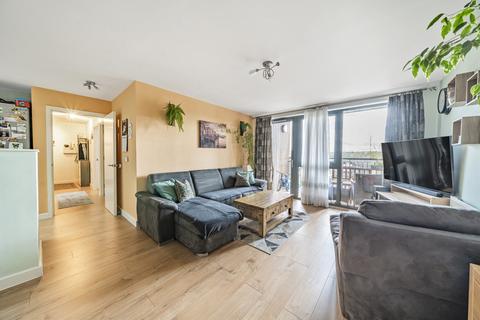 Bromley Road, London 2 bed apartment for sale