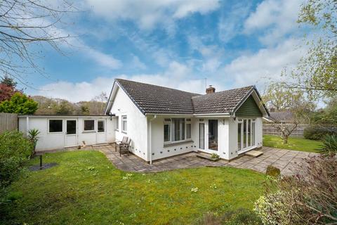 4 bedroom detached bungalow for sale