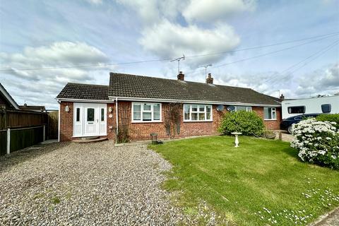 2 bedroom semi-detached bungalow for sale