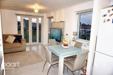 Pavilion Close, Leicester 2 bed apartment for sale