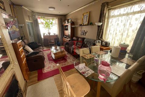 Balfour Road, Southall, UB2 5BX 2 bed bungalow for sale