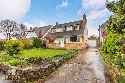 4 bedroom detached bungalow for sale