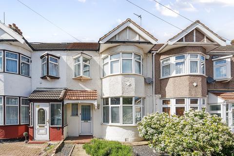 Elstree Gardens, Ilford 3 bed terraced house for sale