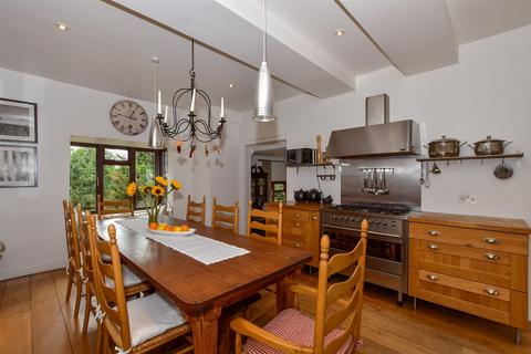 London Road, Ditton, Aylesford, Kent 5 bed detached house for sale