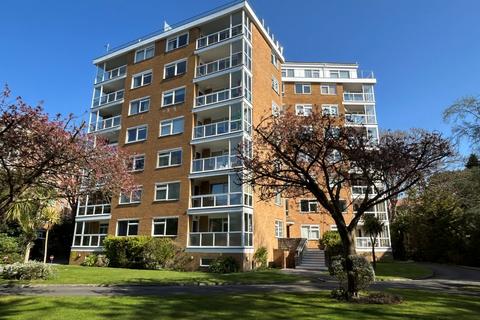 23 West Cliff Road, WEST CLIFF, BH4 3 bed apartment for sale