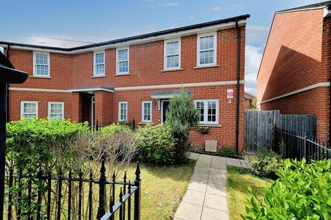 2 bedroom semi-detached house for sale