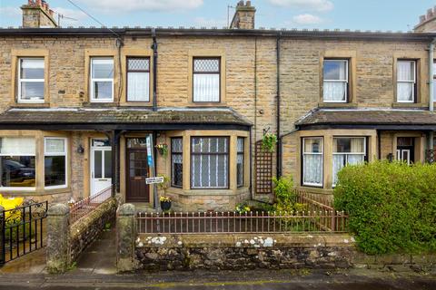 28 Springfield Terrace, Bentham 4 bed terraced house for sale