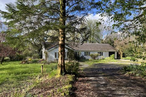 4 bedroom detached bungalow for sale