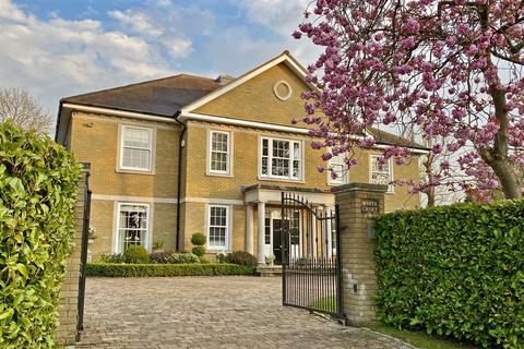 The Glade, Kingswood 6 bed detached house for sale