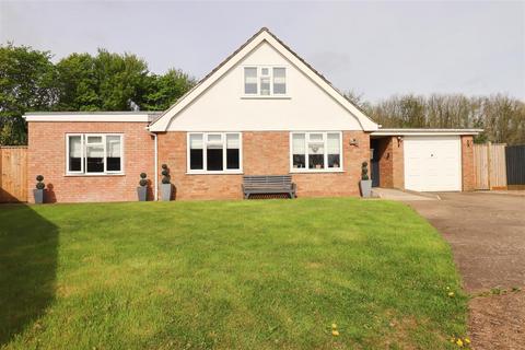 5 bedroom detached bungalow for sale