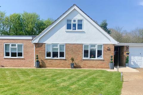 Winston Road, Spilsby 5 bed detached bungalow for sale