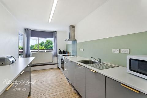 Cable Street, London 2 bed flat for sale