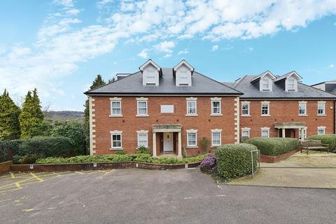 West Hill, Oxted RH8 3 bed penthouse for sale