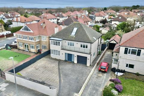 Meols Parade, Wirral, Merseyside, CH47 5 bed detached house for sale