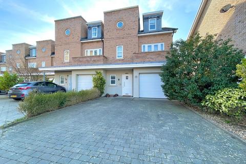 The Hamptons, Formby, Liverpool, L37 4 bed semi