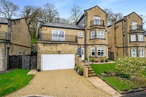 6 bedroom detached house for sale