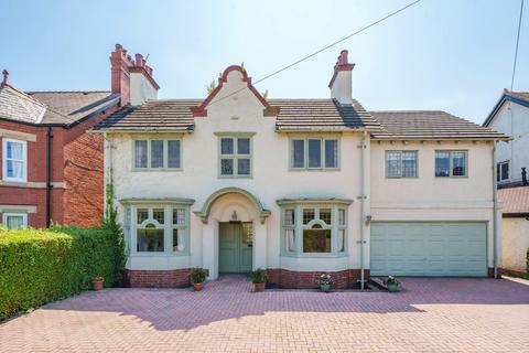 6 bedroom detached house for sale