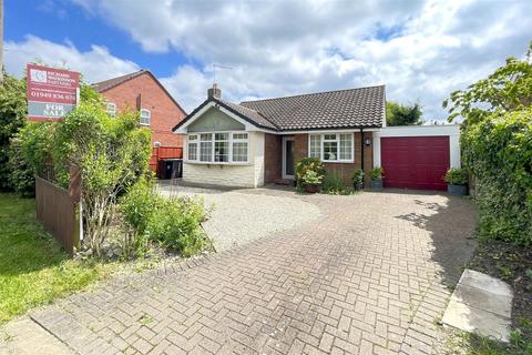 2 bedroom detached bungalow for sale