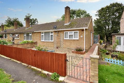 2 bedroom semi-detached bungalow for sale