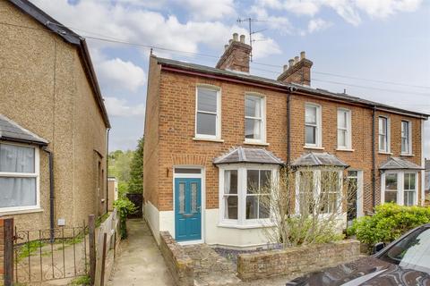 Totteridge Avenue, High Wycombe HP13 2 bed end of terrace house for sale