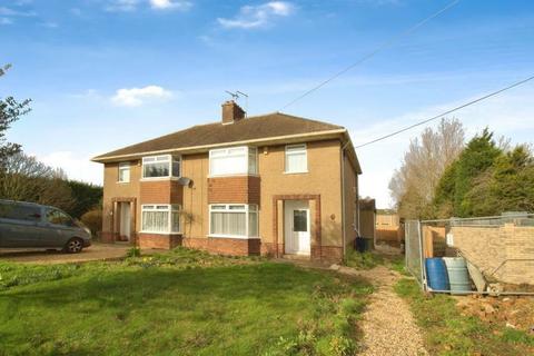 Coates Road, Whittlesey... 3 bed semi