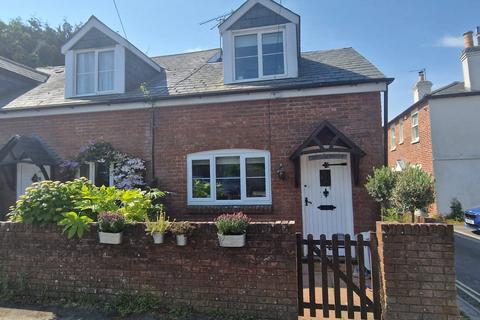 Kingsburys Lane, Ringwood, Hampshire... 2 bed end of terrace house for sale