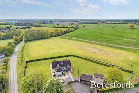 Blackmore End, Braintree, CM7 4 bed detached house for sale