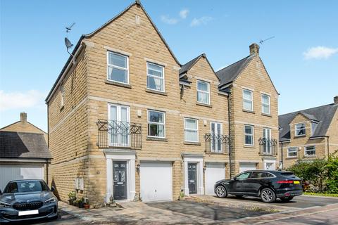 Threelands, Birkenshaw, Bradford... 4 bed terraced house for sale