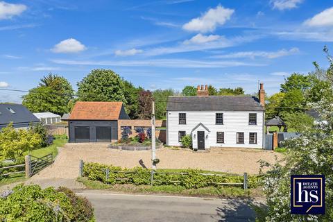 Tan House Lane, Brentwood CM14 4 bed detached house for sale