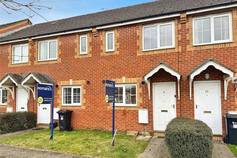 Banbury Close, Wokingham, Berkshire 2 bed terraced house for sale