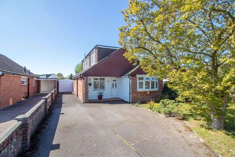 Windsor Road, Waterlooville, PO7 6BA 4 bed detached bungalow for sale