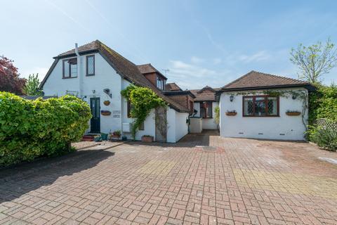 The Leas, Chestfield 3 bed cottage for sale