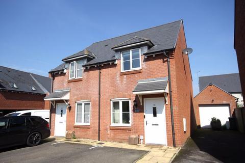 2 bedroom semi-detached house for sale