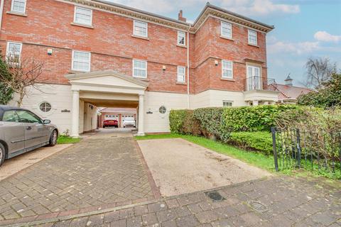 Woodvale Court, Southport PR9 3 bed townhouse for sale