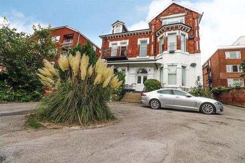 Albert Road, Southport PR9 2 bed apartment for sale