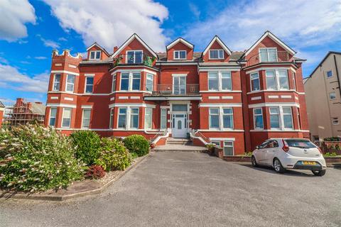 Promenade, Southport PR9 1 bed apartment for sale