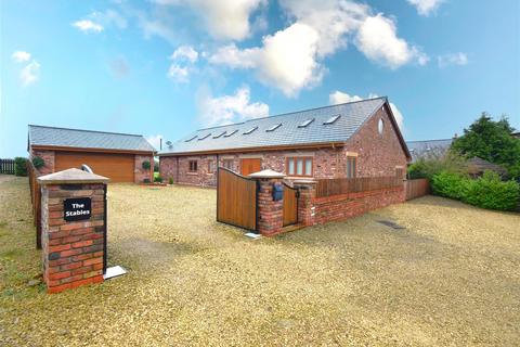Old Fold Road, Westhoughton, Bolton 4 bed detached house for sale