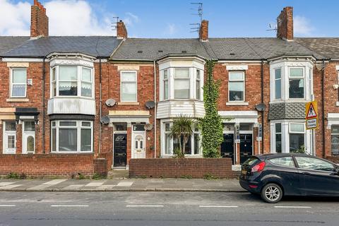 Stanhope Road, South Shields, NE33 2 bed flat for sale