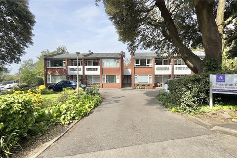 Caldy Road, West Kirby, Merseyside, CH48 1 bed apartment for sale