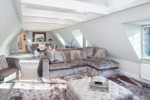 Cherry Drive, Forty Green, HP9 3 bed apartment for sale