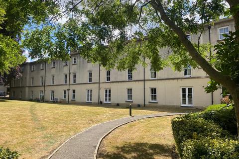 Chesterton Lane, Cirencester... 2 bed apartment for sale