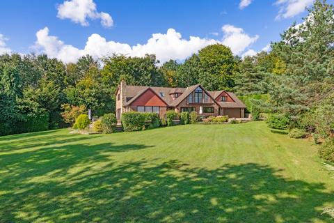 High Broom Lane, East Sussex TN6 5 bed detached house for sale