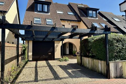 Astra Court, Hythe, Southampton 3 bed townhouse for sale