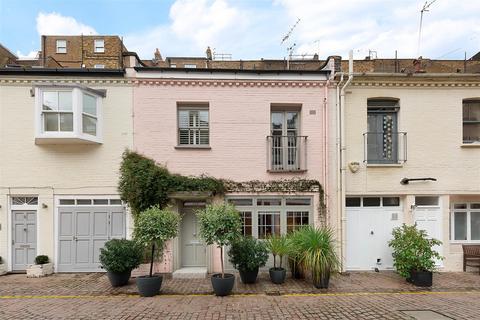 3 bedroom mews property for sale