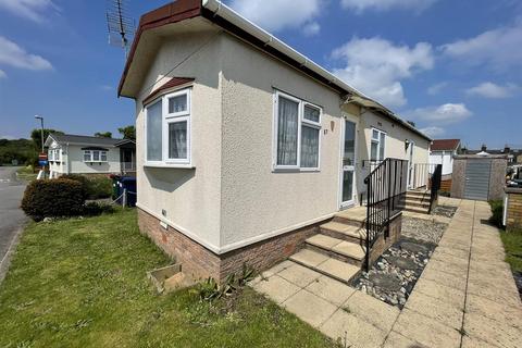 2 bedroom mobile home for sale