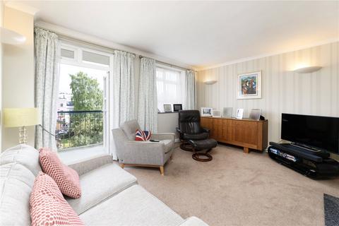 Westbourne Grove, London, W11 2 bed apartment for sale