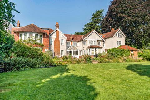 Charlbury Road, Oxford, OX2 9 bed detached house for sale