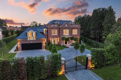 7 bedroom detached house for sale