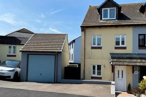 Oakwood Close, Dartmouth, Devon, TQ6 3 bed semi